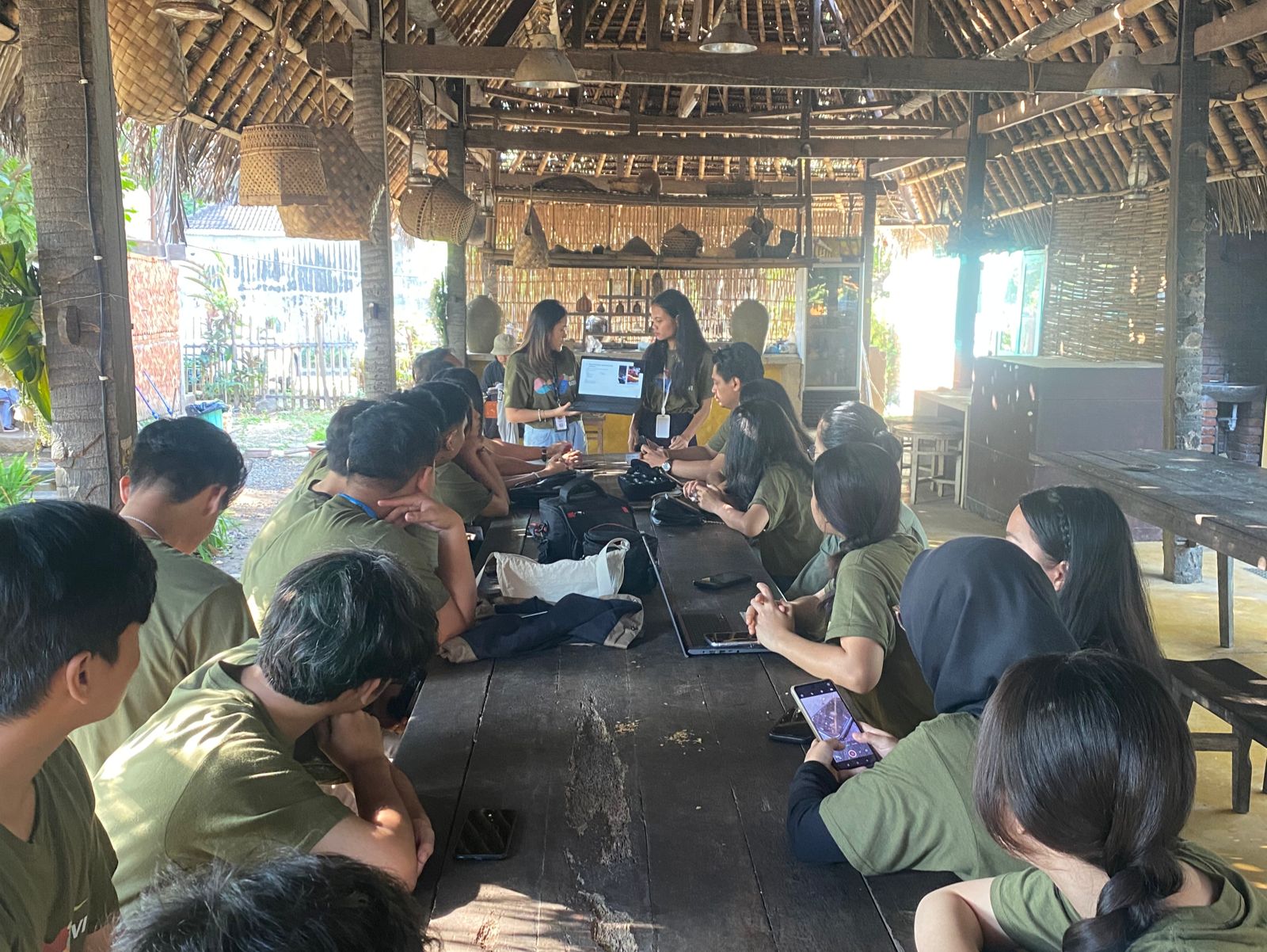 magang godevi presentasi progres 