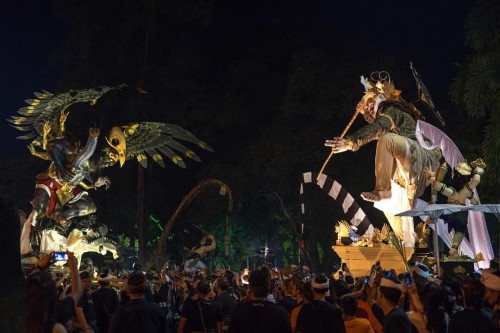 How to enjoy a vacation during silent day celebrations in Bali.