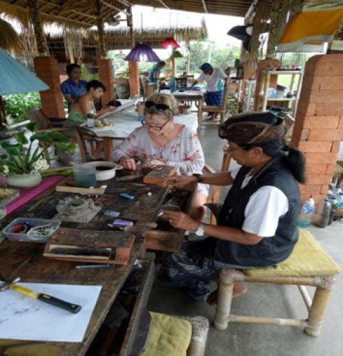 WS Workshop Art Studio Gallery Menyelami Kreatifitas Kerajinan Tangan khas Bali
